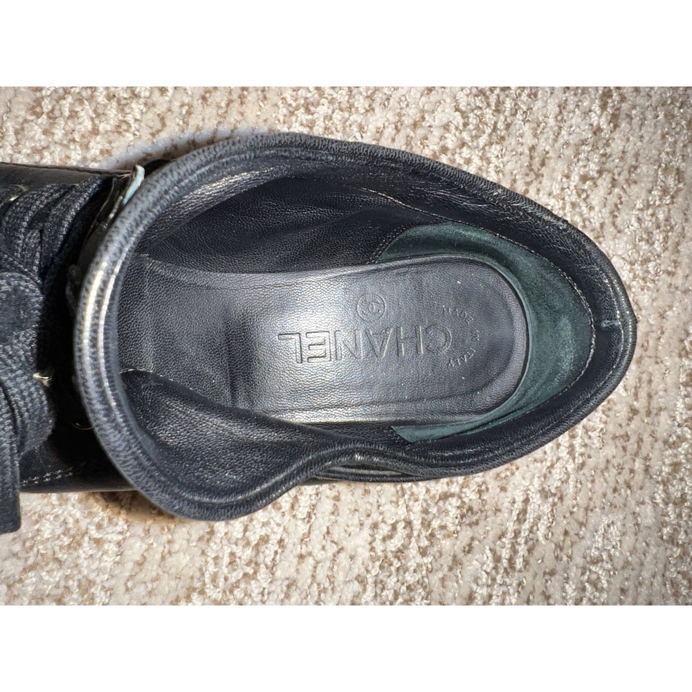 Authentic Chanel sneakers size 37 - Picture 6 of 7